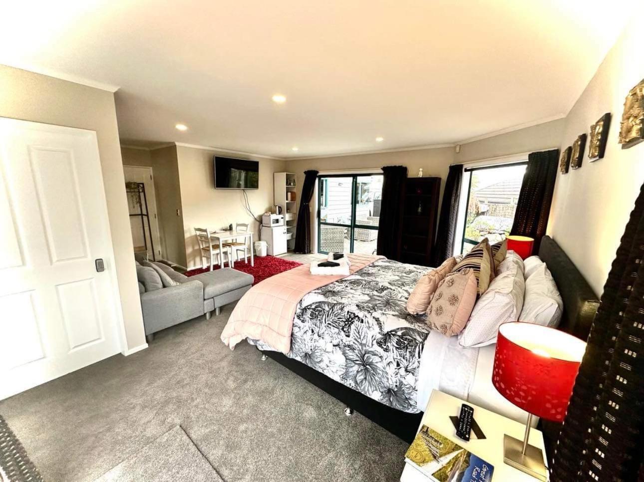 Observation Guest Suite Paraparaumu Exterior photo