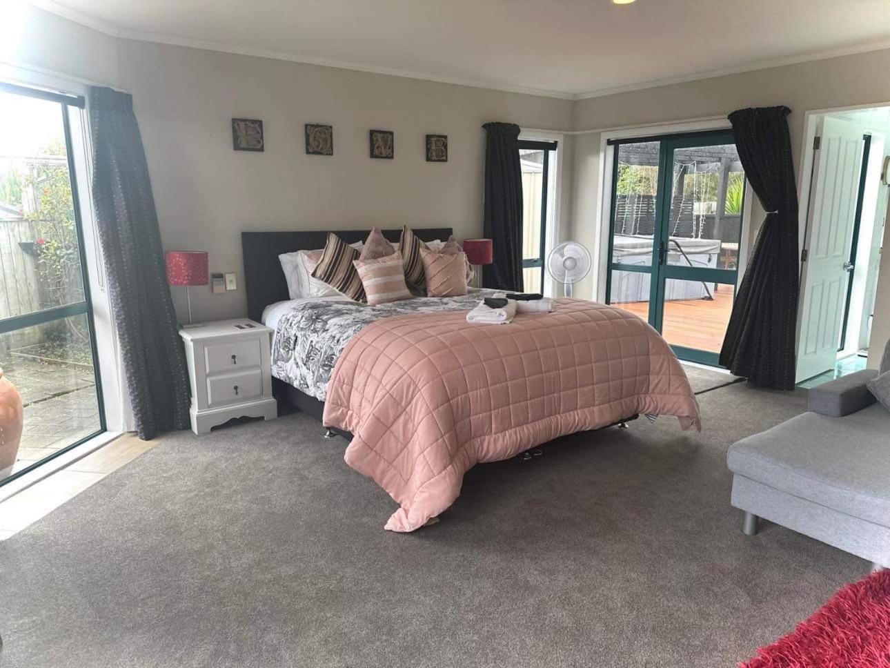 Observation Guest Suite Paraparaumu Exterior photo