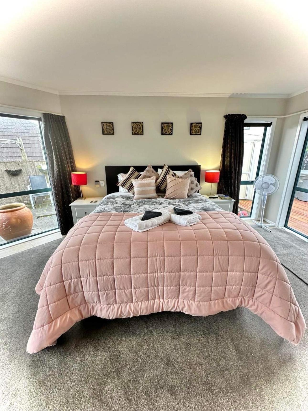 Observation Guest Suite Paraparaumu Exterior photo